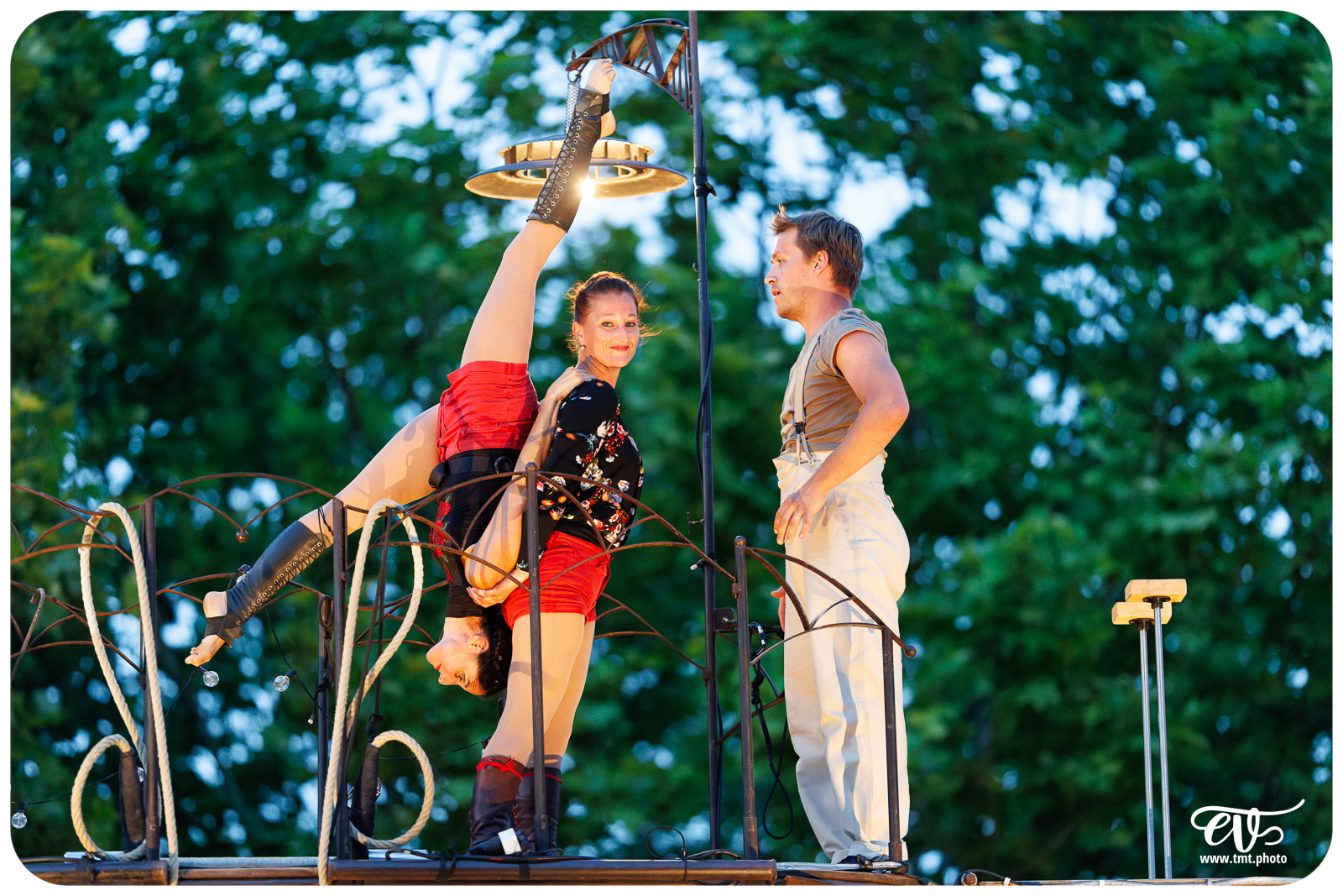 LA PROMESSE DU VIDE (CIE AVIS DE TEMPETE)